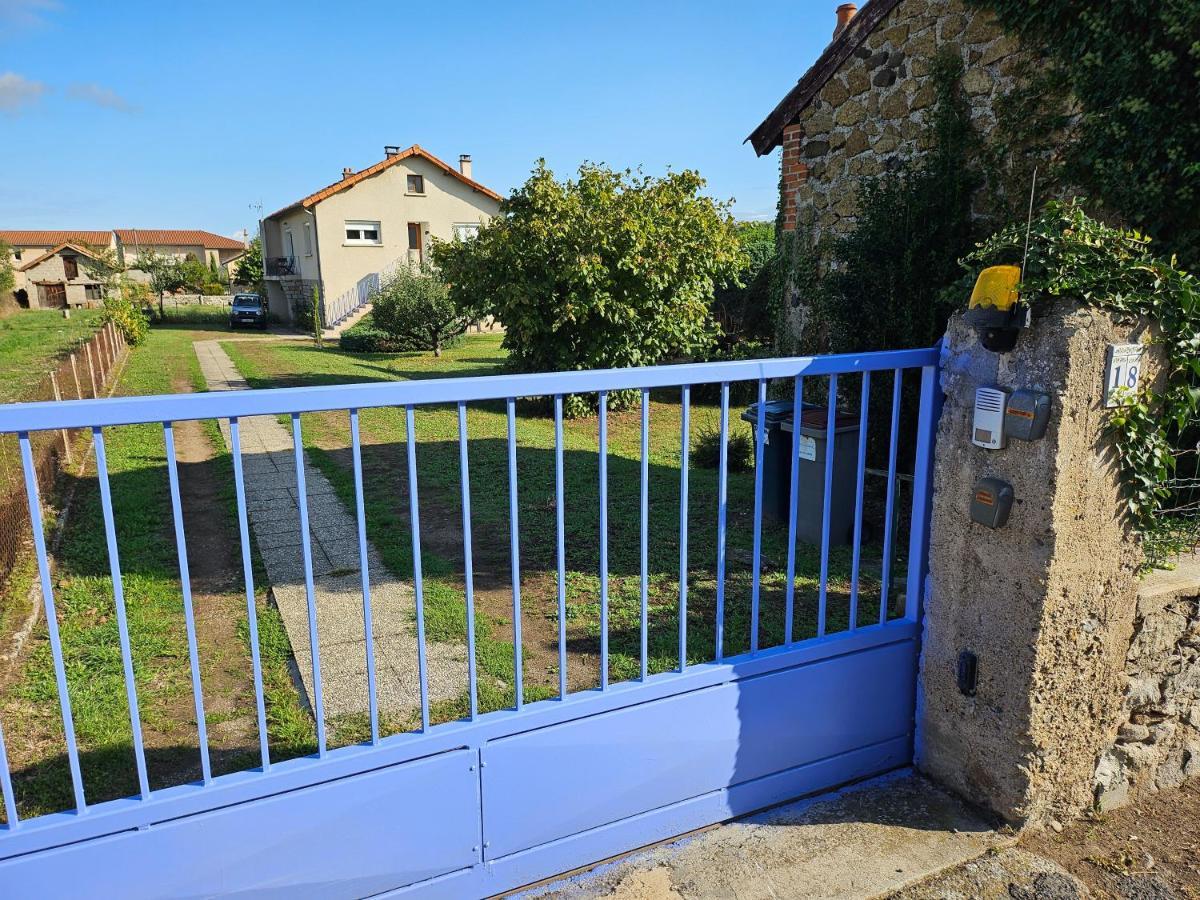 Ferienwohnung La Bourzede Langeac Exterior foto