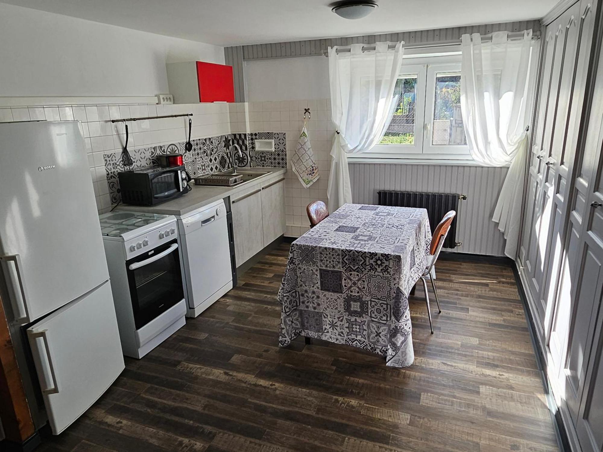 Ferienwohnung La Bourzede Langeac Exterior foto